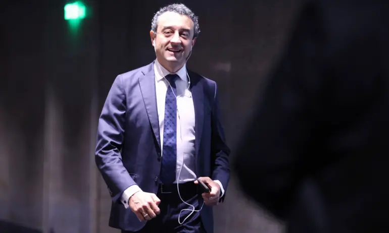 Лорер определи като смешни заявките на Лукойл, че ще си плати данъците - Tribune.bg