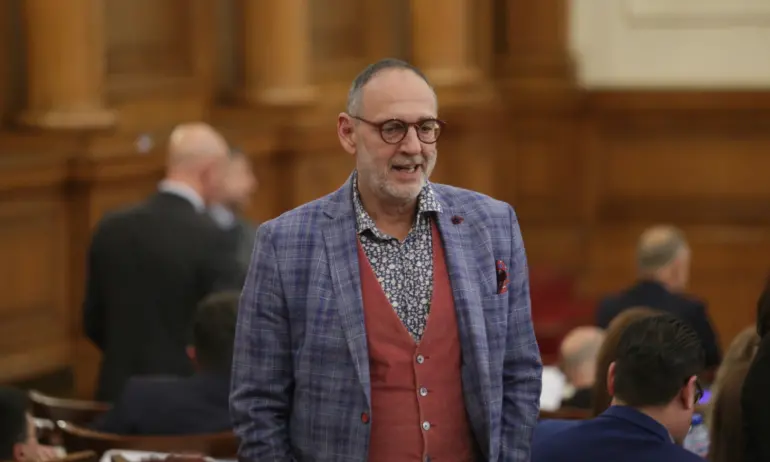 Любен Дилов: Евроскептичните партии се възползват от посещението на Зеленски да си напомпат електората - Tribune.bg