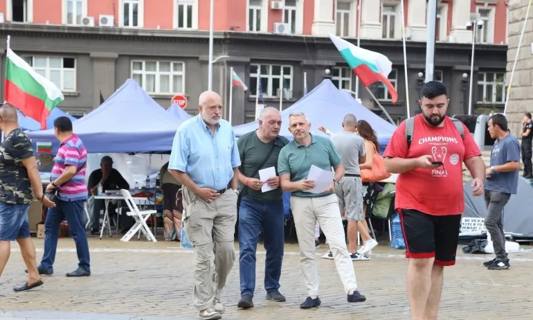 Отровното трио пише до Брюксел, Вашингтон и Лондон: България не изпълнява критериите за ЕС и НАТО - Tribune.bg