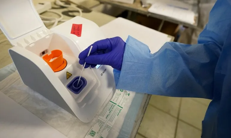 Лаборатория Геника: Министър Тодоров е с негативен резултат, ползваният реактив е дефектирал - Tribune.bg