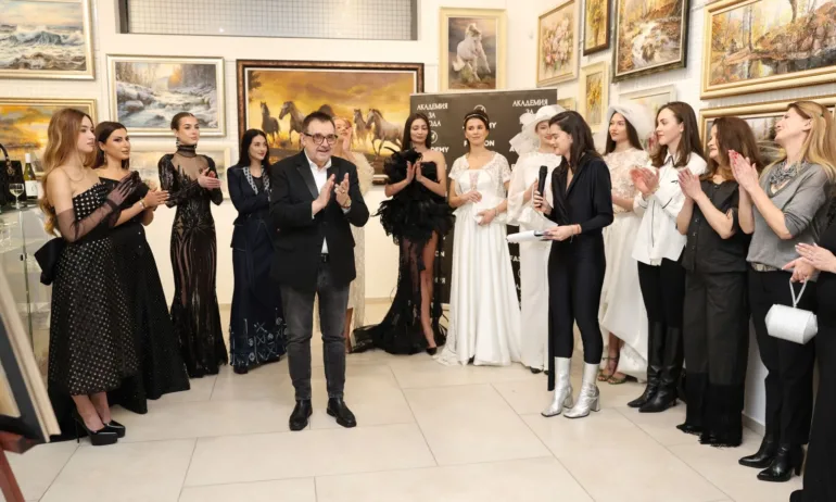 Проф. Любомир Стойков: Благодарение на гении като Диор модата отдавна се е превърнала в изкуство, доставящо радост, възхита и естетическа наслада! - Tribune.bg