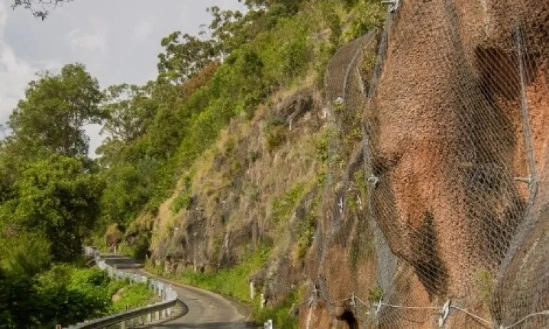 Остава в сила частичното бедствено положение в Девин - Tribune.bg
