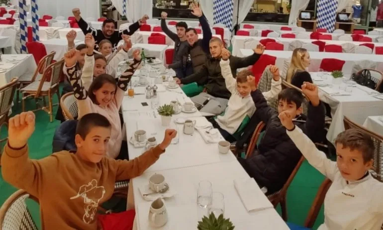 Стефан Цветков поздрави българските таланти на световните финали на Kinder+ Sport - Tribune.bg