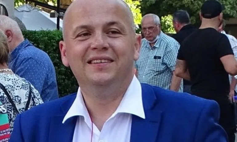 Александър Симов с анализ за психичното състояние на Слави Трифонов - Tribune.bg