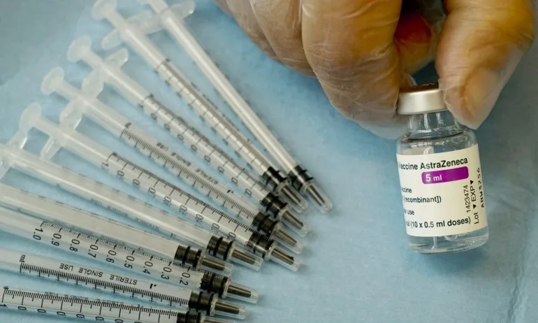 Без AstraZeneca за жени под 60 г., които са с повишен риск от тромбози - Tribune.bg