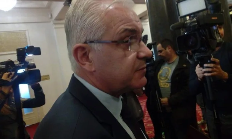 Атака искат гаранции, че Валери Симеонов няма да прави повече скандални изказвания - Tribune.bg