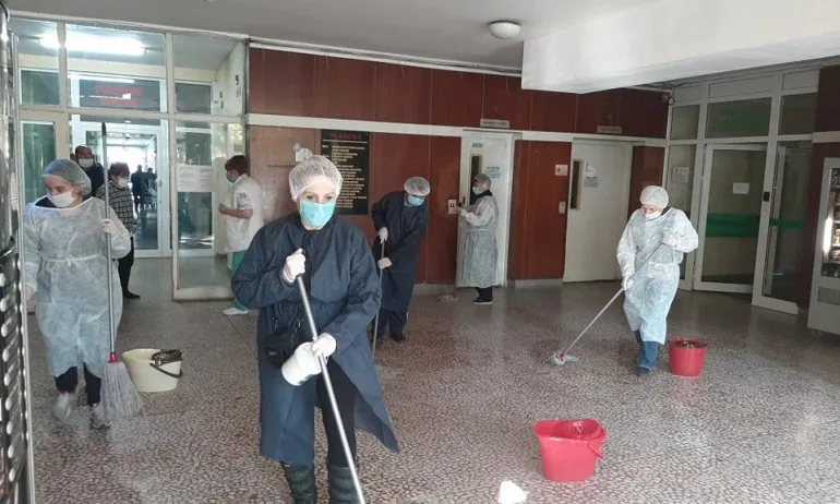 Доброволци от ПП ГЕРБ помагат в борбата с COVID-19 в различни градове на страната - Tribune.bg