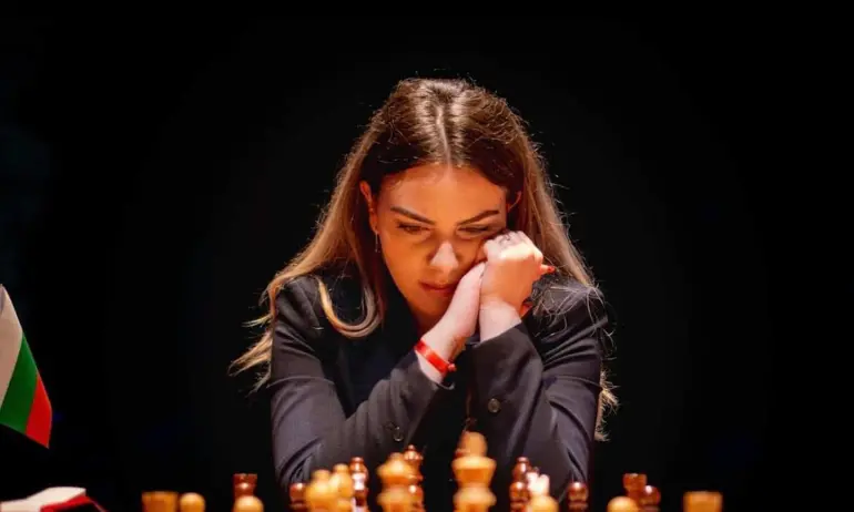 Салимова и Чепаринов остават в играта на Световното по бърз шахмат - Tribune.bg