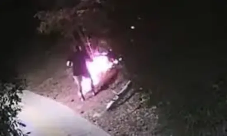 Обвиняемият за палеж с цел създаване на смут и страх в населението в гр. Велико Търново остава в ареста - Tribune.bg