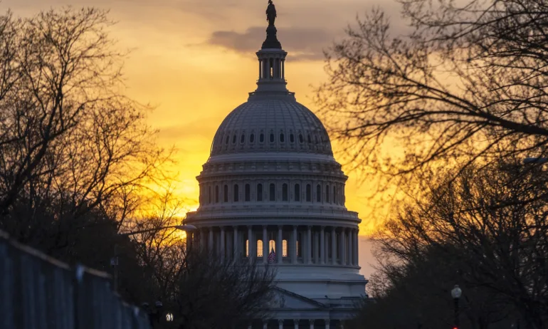Тръмп с пълен контрол - Републиканците печелят и Камарата на представителите - Tribune.bg