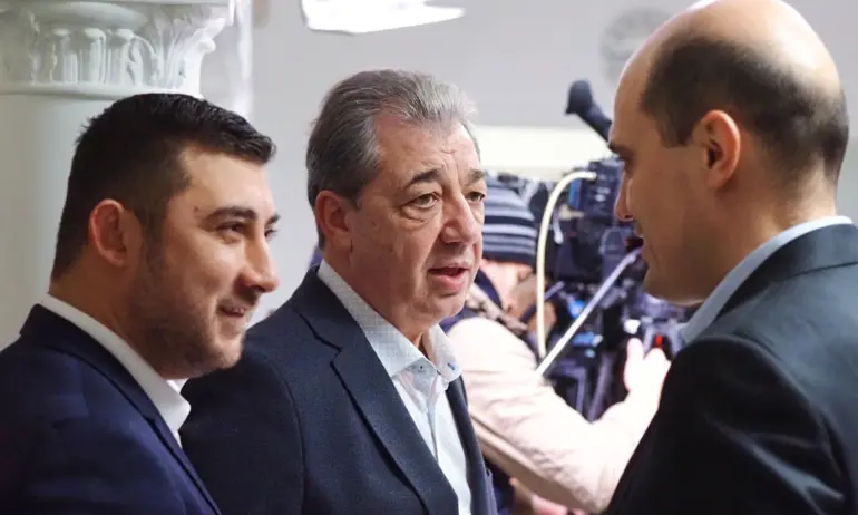 След поредните консултации в Столична община: Може утре да няма заседание на СОС - (ОБНОВЯВА СЕ) - Tribune.bg