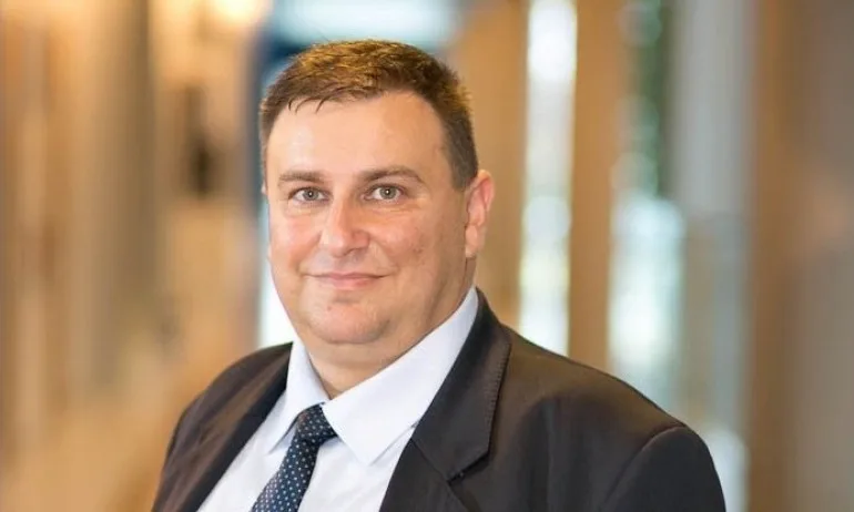 Емил Радев към ЕК: Нарушава ли Кипър осигурителните права на българските граждани? - Tribune.bg