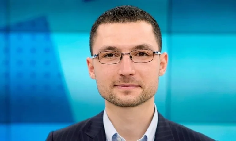 Александър Марков: Извинявам се на зрителите на БНТ за недопустимия език в ефир - Tribune.bg