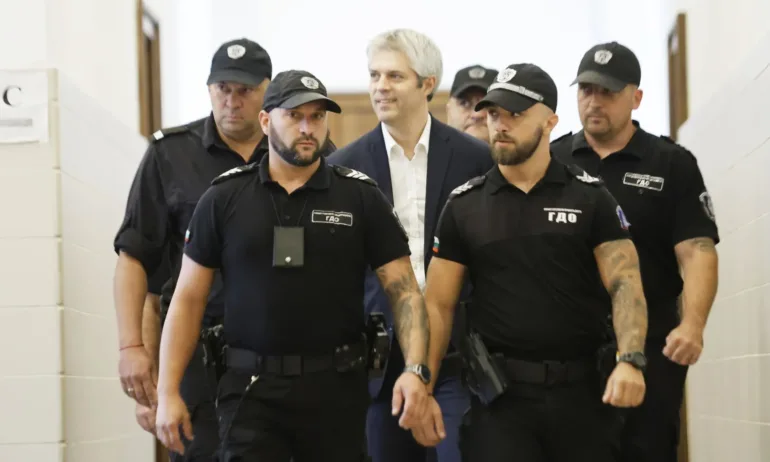 Адвокатът на Благомир Коцев: Делото трябва да се върне във Варна в рамките на ден - Tribune.bg