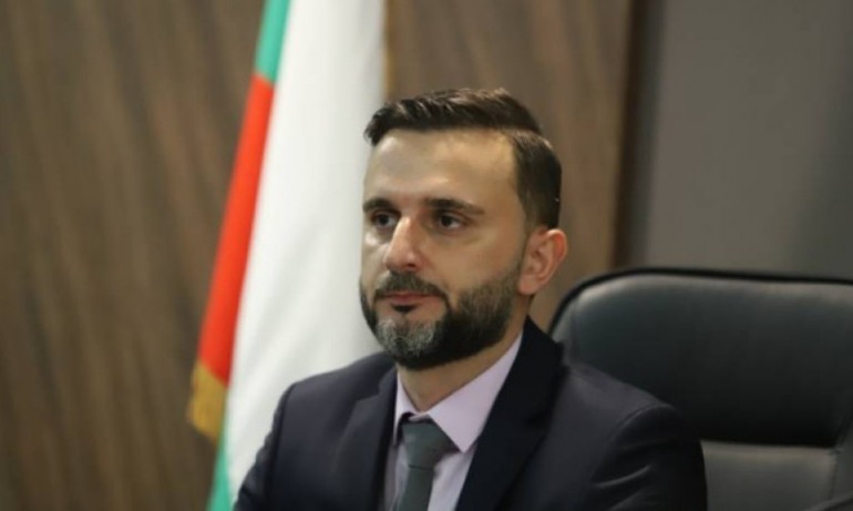 Зам.-министър Явор Пенчев: Няма да отстъпим пред искането на превозвачите за тол системата - Tribune.bg