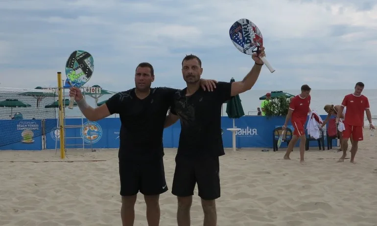 Росен Ненчев и Борислав Бончев стигнаха 1/8-финал на Европейското първенство по плажен тенис - Tribune.bg