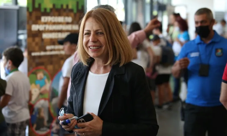 Фандъкова: Не зная каква е причината за тази битка, която се води от вицепремиера Пеканов - Tribune.bg