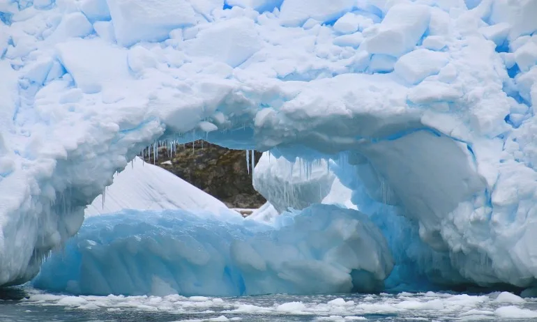 Исторически рекорди: Температурите на Антарктида стигнаха 20 градуса - Tribune.bg
