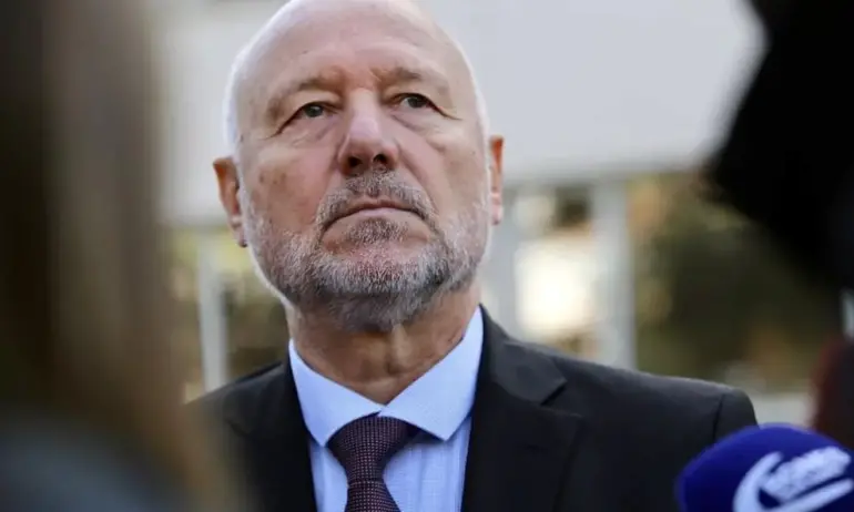 Тагарев: БТР-ите за Украйна чакат да бъдат превозени - Tribune.bg