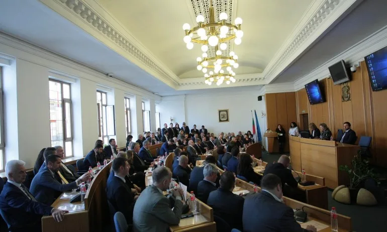 Трима в битка за председател на Столичния общински съвет - Tribune.bg