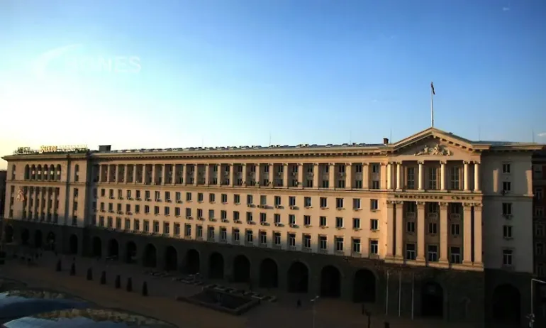 Министри настояват за отмяна на решение на кабинета Петков, свързано с печатането на бюлетини - Tribune.bg