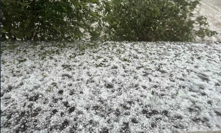 В Стара Загора сформират екип за огледи в селата, засегнати от градушката - Tribune.bg