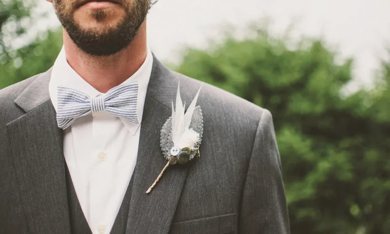 Буквално: Младоженец обра банка, за да плати за пръстен и ресторант - Tribune.bg