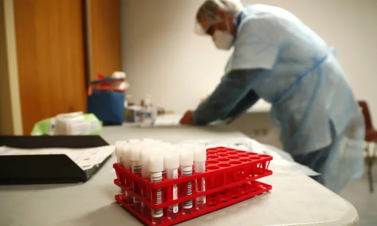 PCR тестовете на командировани в чужбина служители ще се заплащат от работодателите - Tribune.bg