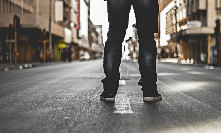 Глобяват фирмата, допуснала разтопен битум в район Подуяне - Tribune.bg