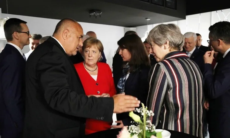 Борисов показа на Меркел и Мей снимки от разбитата фабрика за нелегални цигари до Пловдив - Tribune.bg