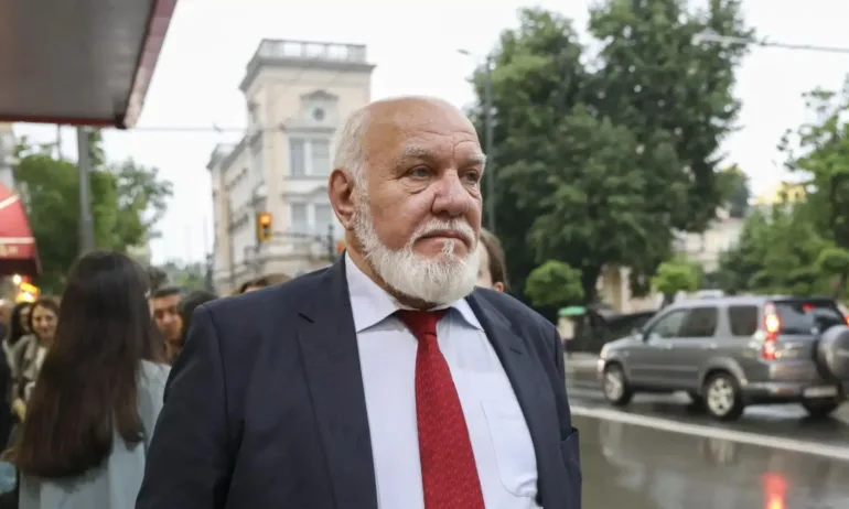 Мирослав Пашов: Театрите спираме, нямаме пари заради липсата на държавен бюджет - Tribune.bg