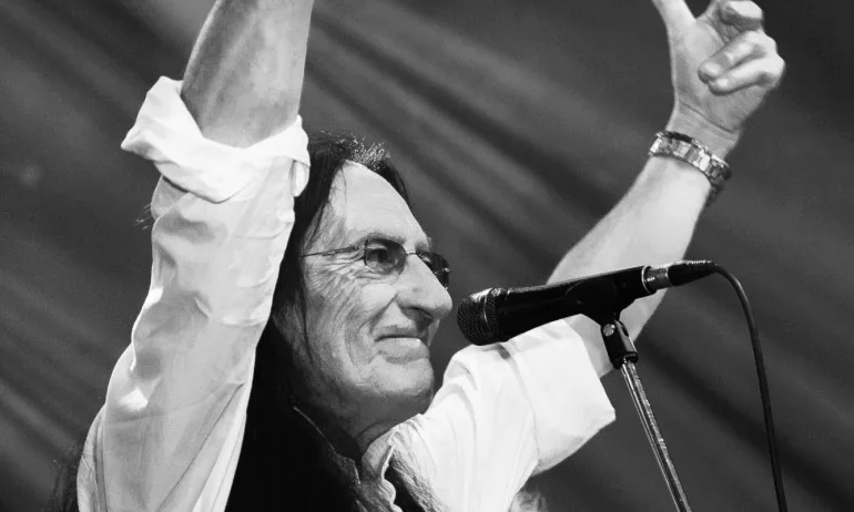 На 75-годишна възраст почина Кен Хенсли от Юрая Хийп - Tribune.bg