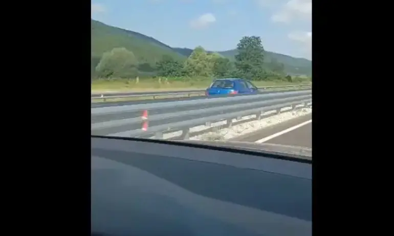 Заблуден шофьор кара в насрещното по скоростния път Мездра - Ботевград (ВИДЕО) - Tribune.bg
