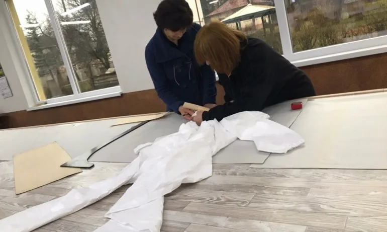 В Калофер започват серийно производство на маски - Tribune.bg