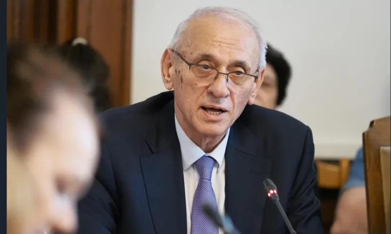 Министър Кирилов уличи Асен Василев в лъжа: Националната детска болница не е място за политически спекулации (ВИДЕО/ОБНОВЕНА) - Tribune.bg