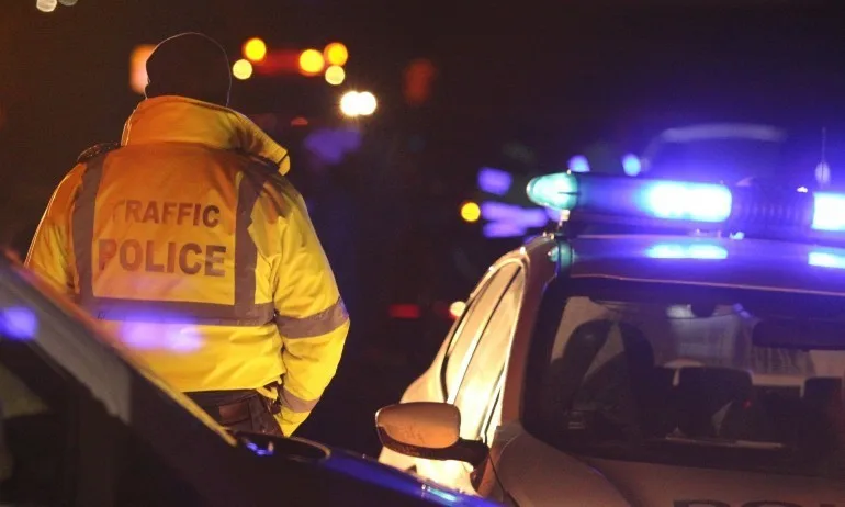 При катастрофа: Загинаха 4-ма скрити в камион мигранти, 19 са ранени - Tribune.bg