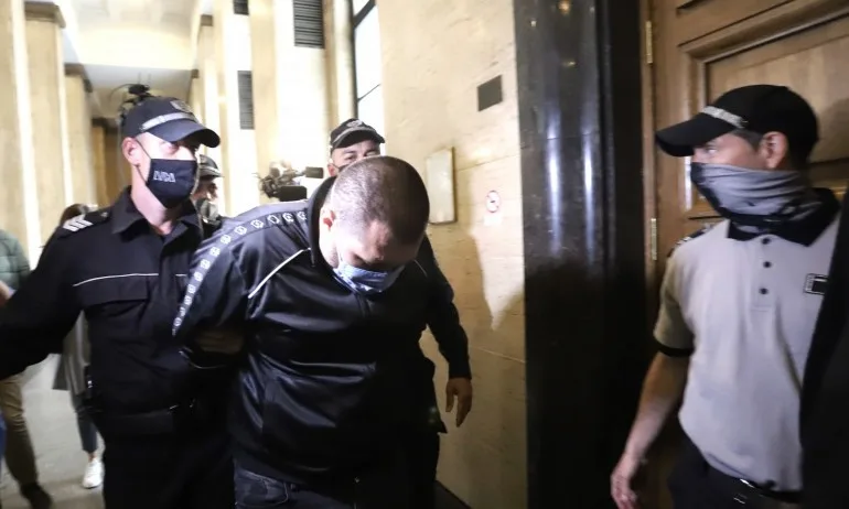 Под страж: Мъжът, хванат с кокаин в Студентски град, остава зад решетките - Tribune.bg