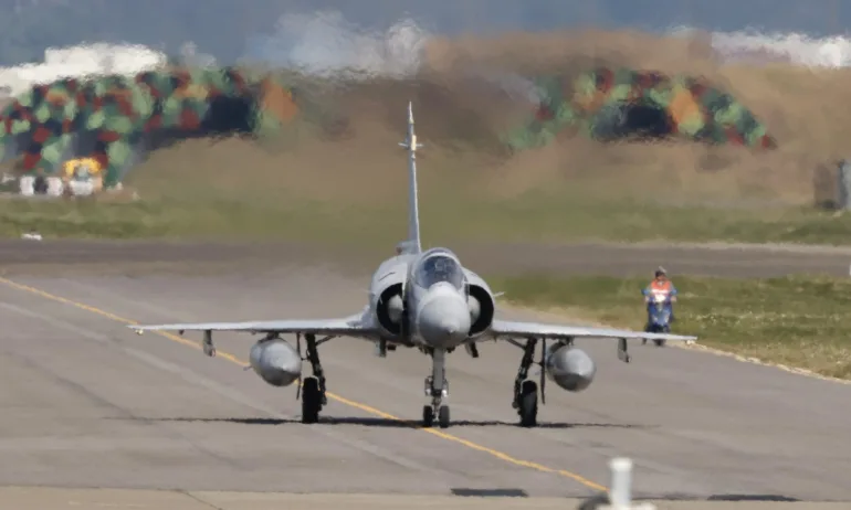 Китай обяви големи военни учения около Тайван, тайванската армия готви отговор - Tribune.bg