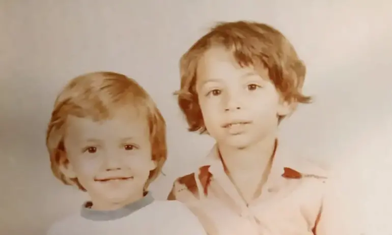 Вижте ги като деца: Политици, журналисти и общественици споделиха детските си снимки - Tribune.bg