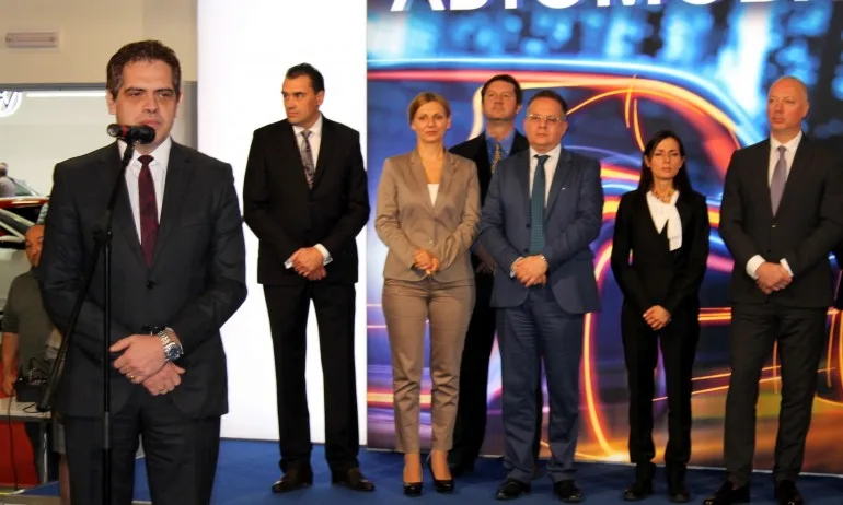 Инвестиции за 170 млн. лв., които ще разкрият над 3000 работни места, бяха направени в автомобилостроенето - Tribune.bg