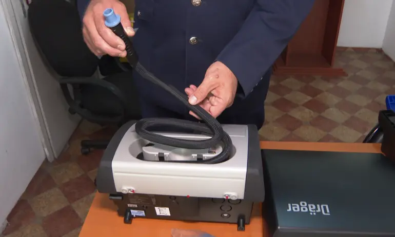 КАТ Бургас с нов уред - отчита алкохол и наркотици за 30 минути - Tribune.bg