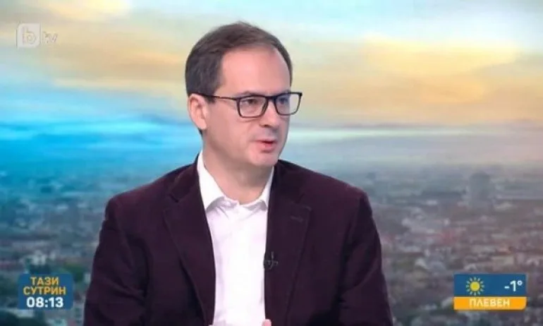 Христо Грозев, представен като международен разследващ журналист... Взимат ни за лукови глави - Tribune.bg