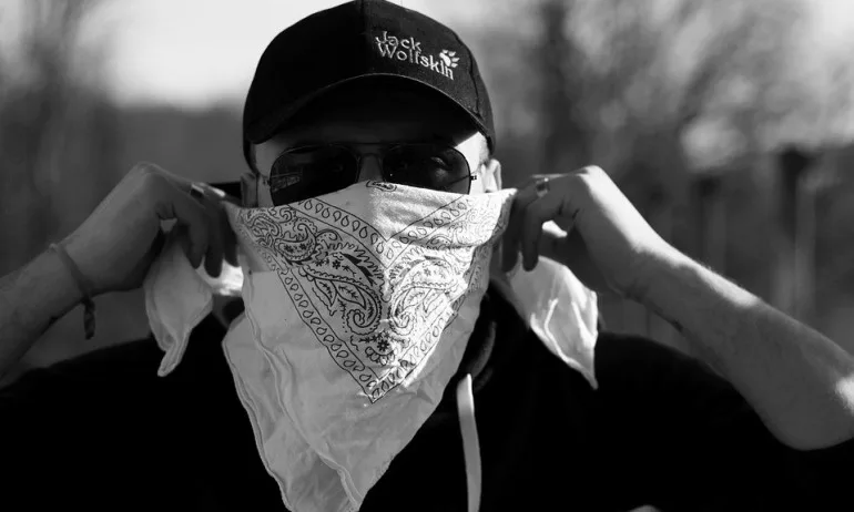 Арестуваха опасен рецидивист, представял се с над 50 самоличности - Tribune.bg