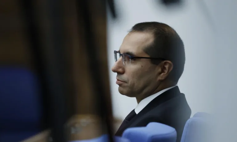 НС избра Пламен Тодоров за свой представител в КПК - Tribune.bg