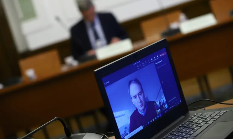 Комисията по външна политика в НС обсъжда действия, свързани с издирването на Христо Грозев от Русия - Tribune.bg