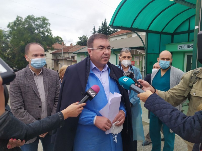 Здравният министър проф. Костадин Ангелов е в Ямбол