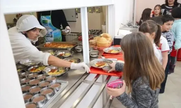 БАБХ се прицели в ученическите столове. Започва масирани проверки за качеството на храната - Tribune.bg