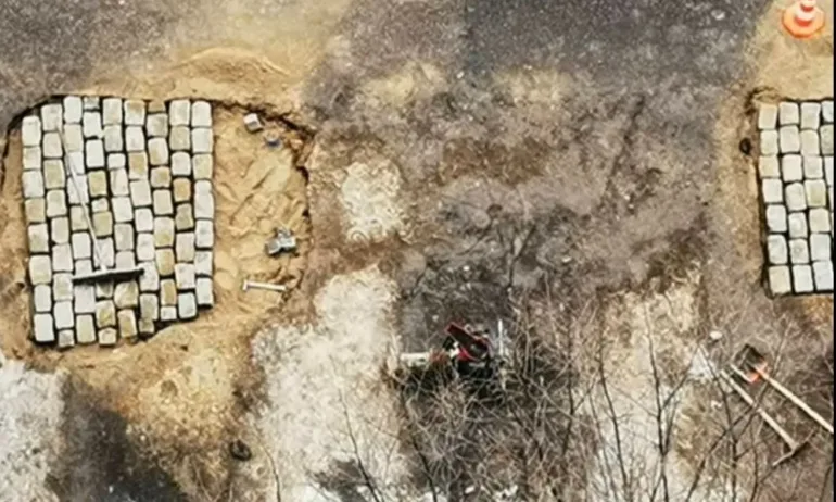 Вместо асфалт – павета: Как се запълват дупки в Люлин? (ВИДЕО) - Tribune.bg