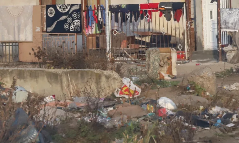 Зачестили случаите на посегателства над влакове с камъни - Tribune.bg