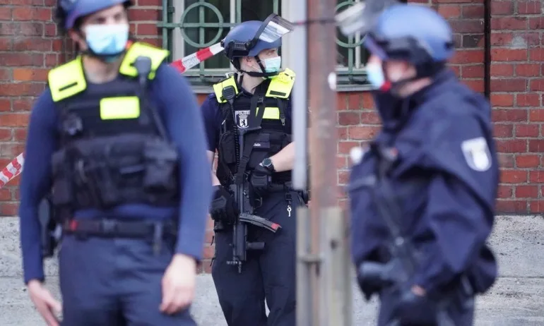 Ново нападение с нож в Германия, издирват извършителя с хеликоптер - Tribune.bg